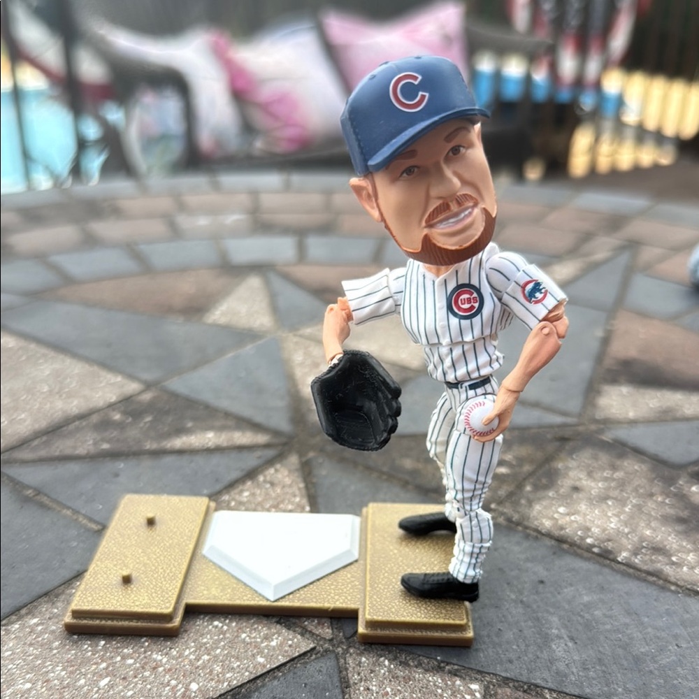 Chicago Cubs Bobblehead with Cap